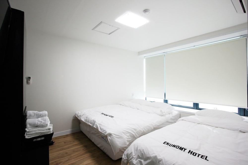 Ekonomy Hotel Myeongdong Central Seoul Eksteriør bilde
