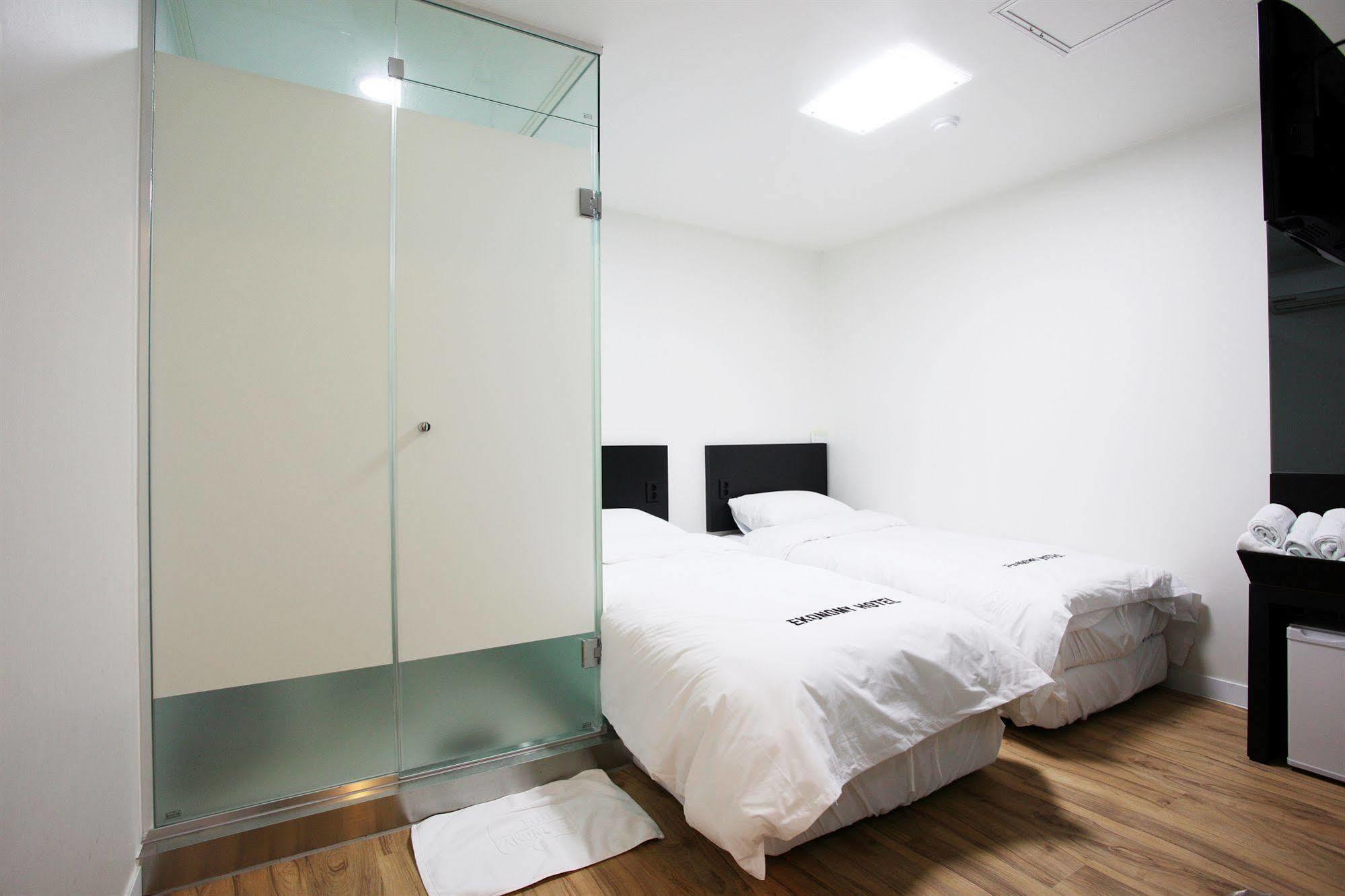 Ekonomy Hotel Myeongdong Central Seoul Eksteriør bilde