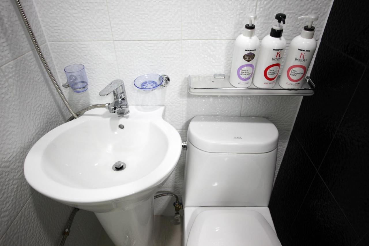Ekonomy Hotel Myeongdong Central Seoul Eksteriør bilde