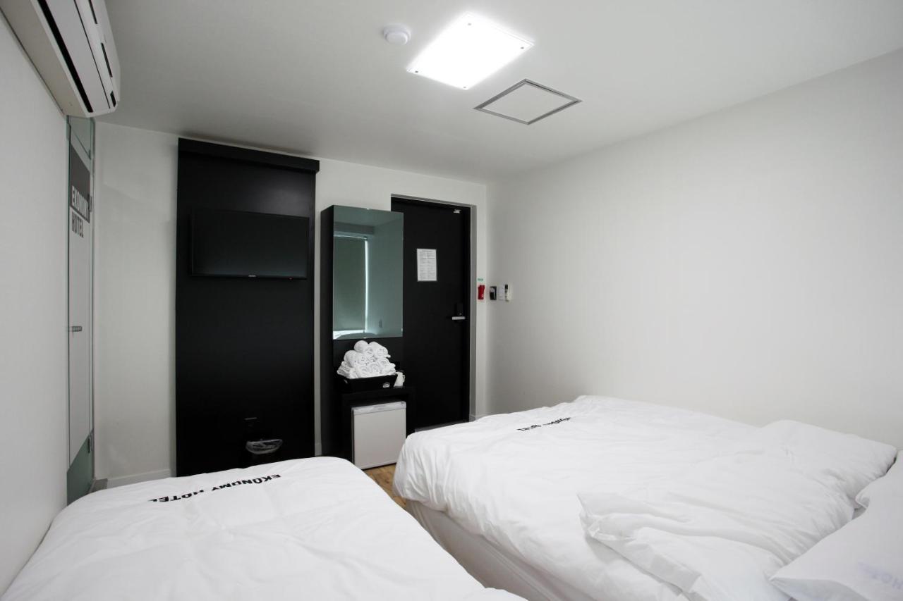 Ekonomy Hotel Myeongdong Central Seoul Eksteriør bilde